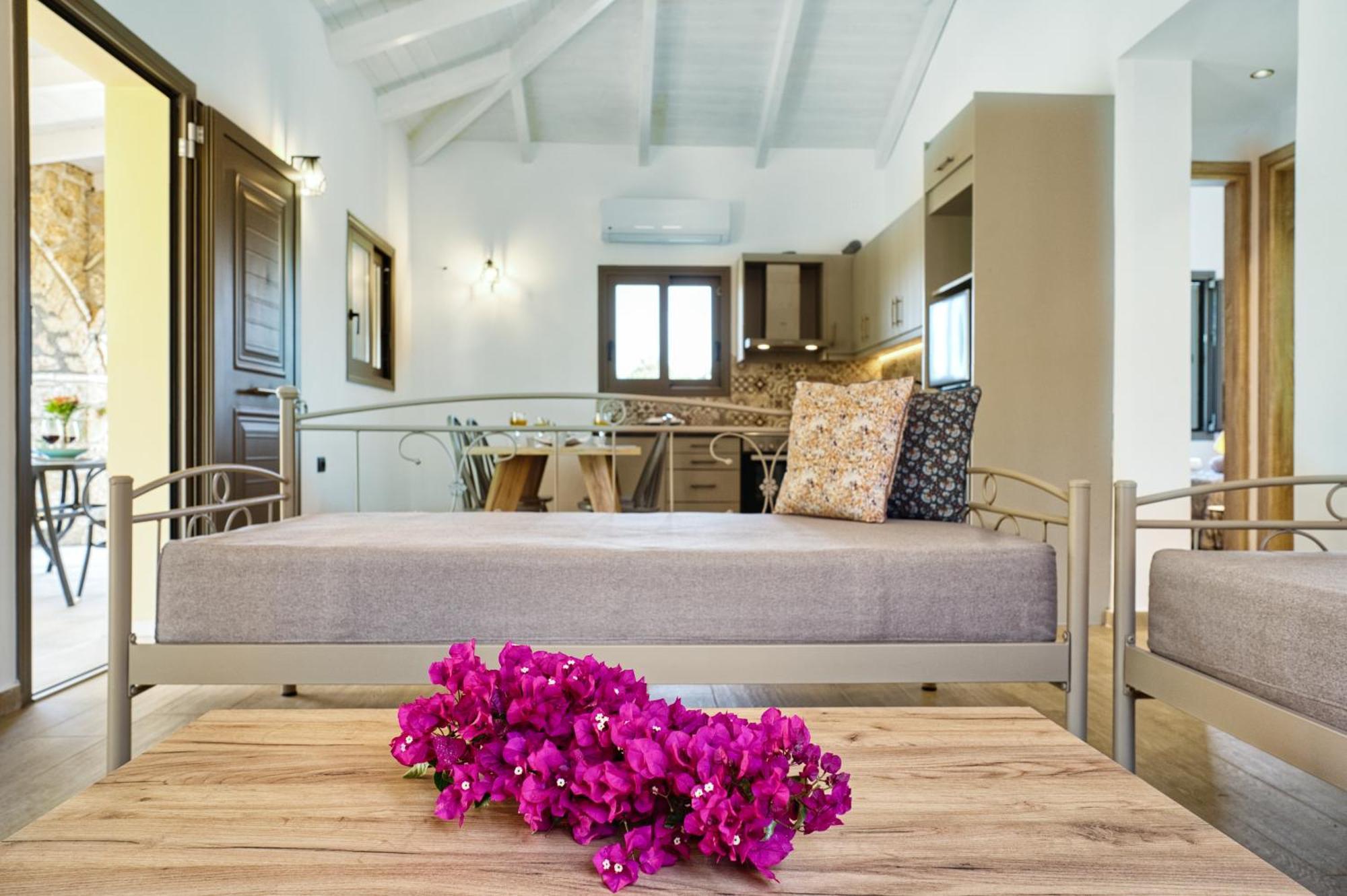 Astarte Villas - Astra Private Villas With Pool Vasilikí Eksteriør billede