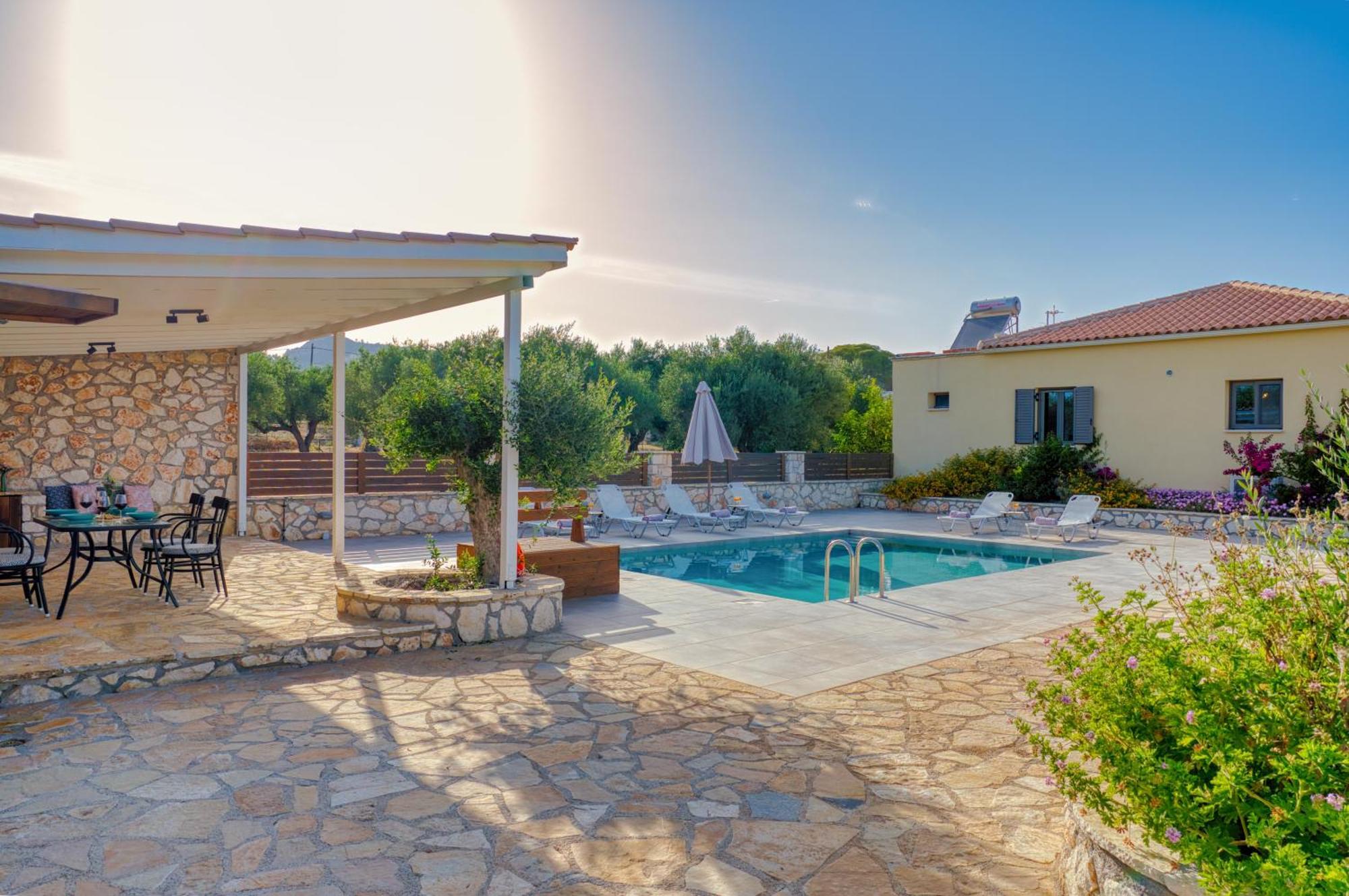 Astarte Villas - Astra Private Villas With Pool Vasilikí Eksteriør billede