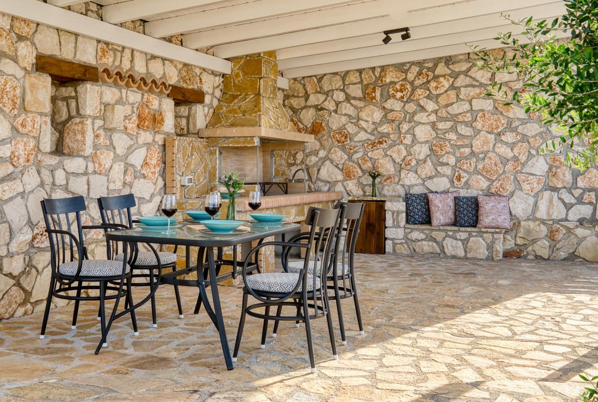 Astarte Villas - Astra Private Villas With Pool Vasilikí Eksteriør billede