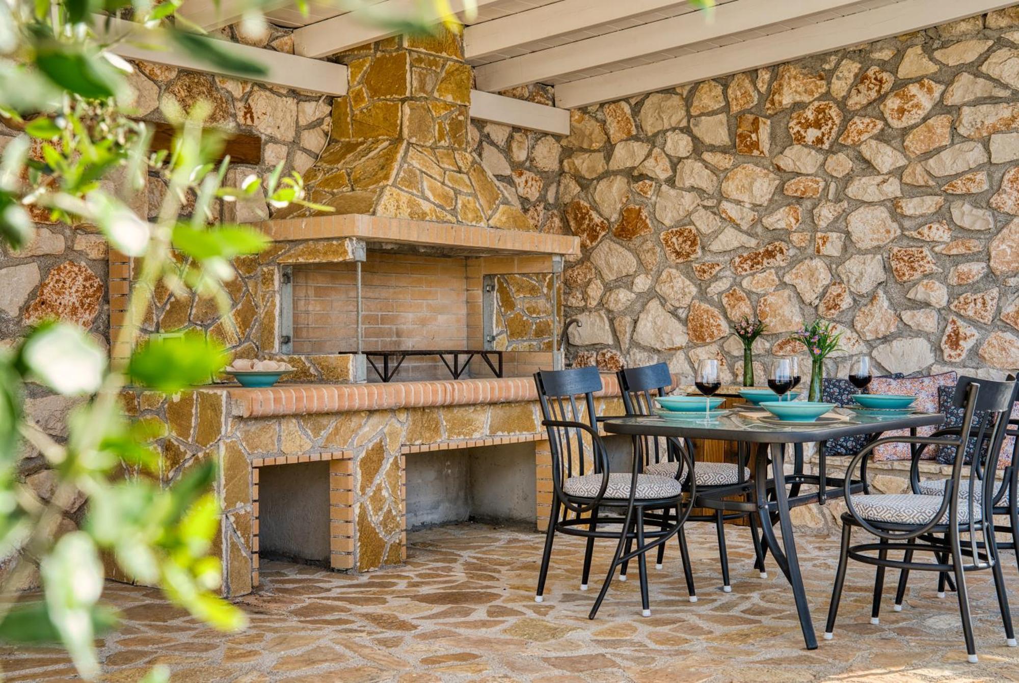 Astarte Villas - Astra Private Villas With Pool Vasilikí Eksteriør billede